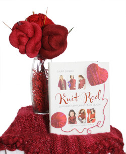 cid_2082_main_desktop_Knit-Red250