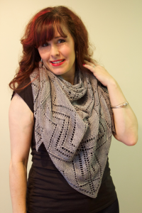 cormier-grille-shawl-pewter-200x300