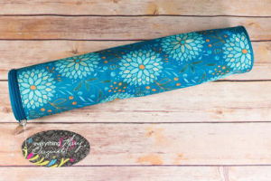 everything-mary-knitting-needle-case_category-categorypagedefault_id-1110985
